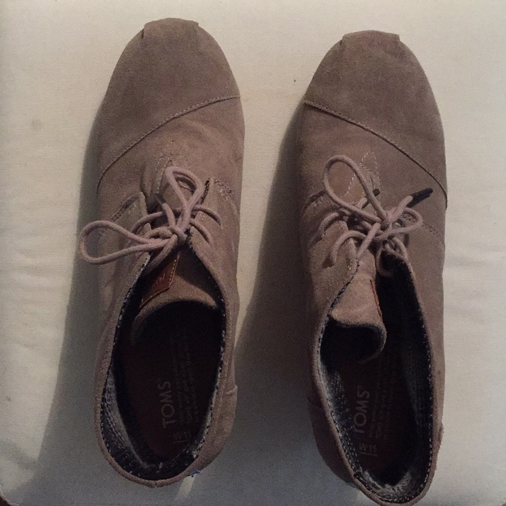TOMS suede desert booties